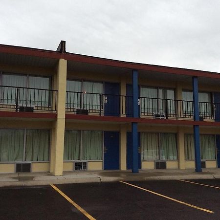 Budget Inn Columbus East Экстерьер фото