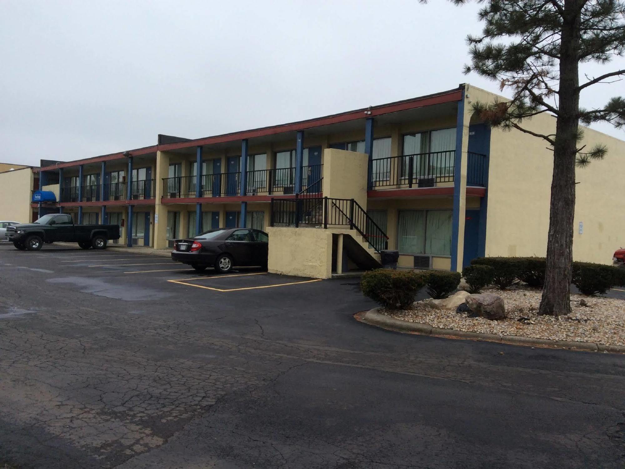 Budget Inn Columbus East Экстерьер фото