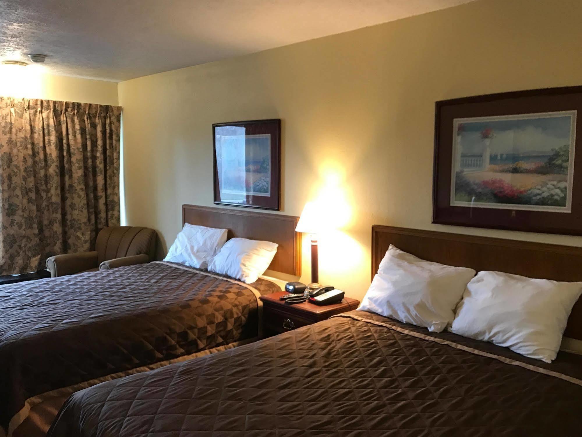Budget Inn Columbus East Экстерьер фото