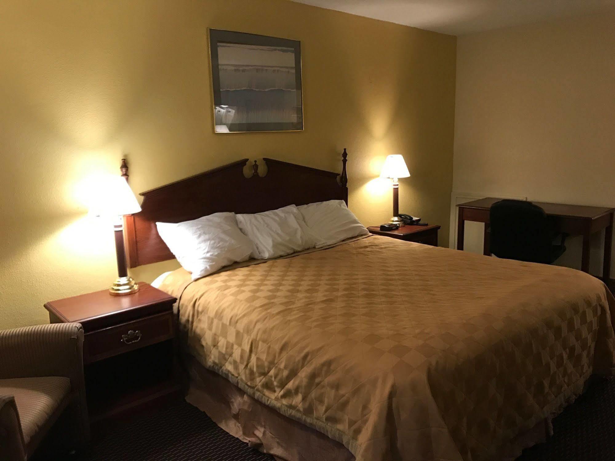 Budget Inn Columbus East Экстерьер фото