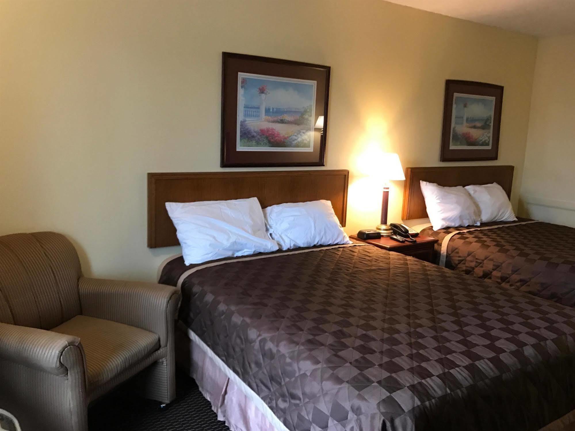 Budget Inn Columbus East Экстерьер фото