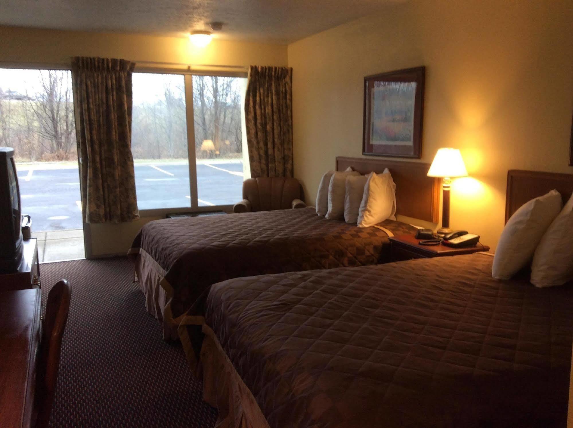 Budget Inn Columbus East Экстерьер фото
