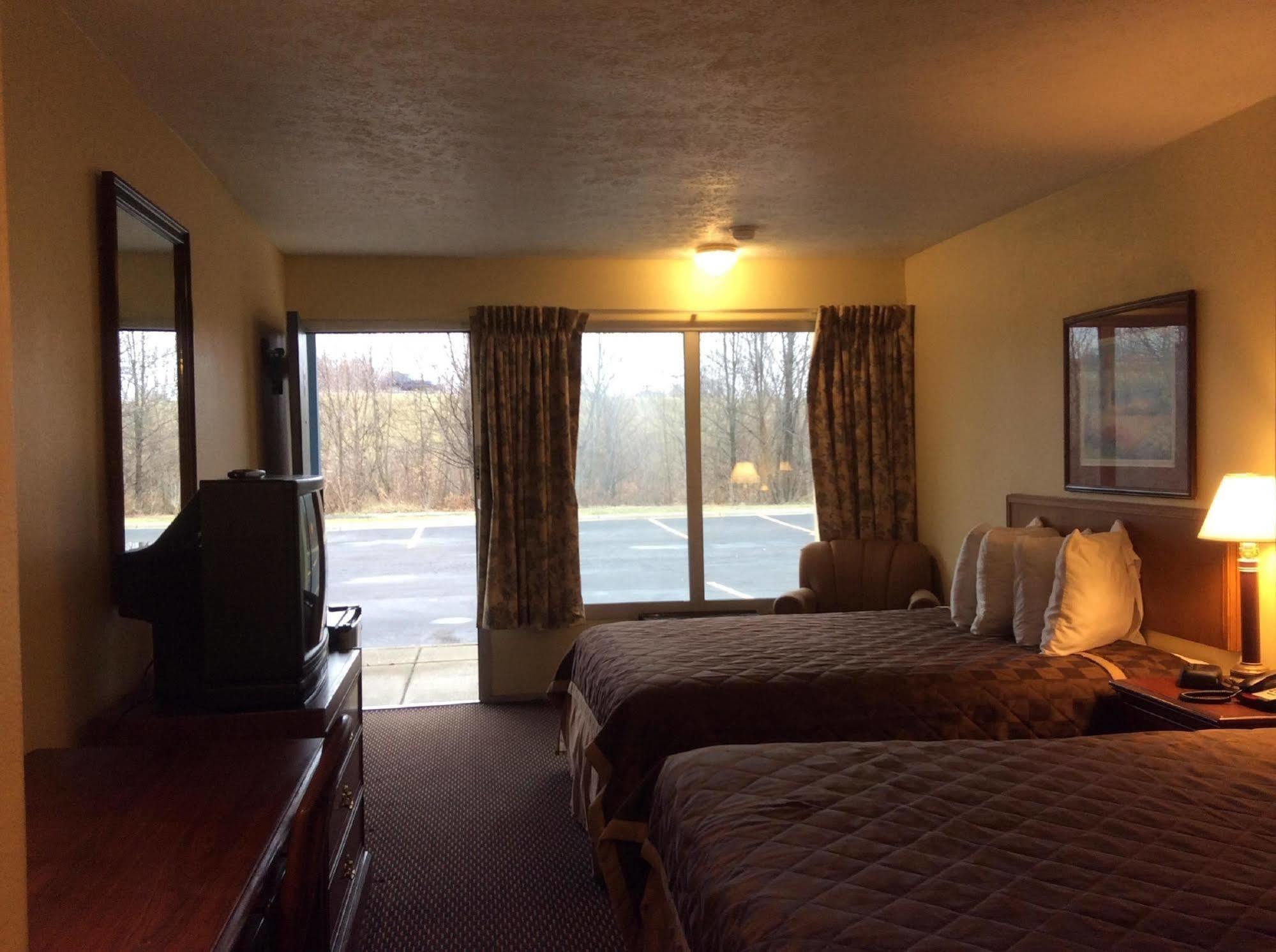 Budget Inn Columbus East Экстерьер фото